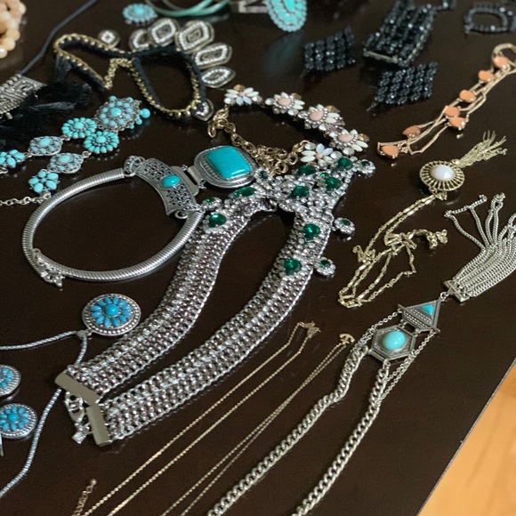 Mixed jewelry bundle - Picture 8 of 9